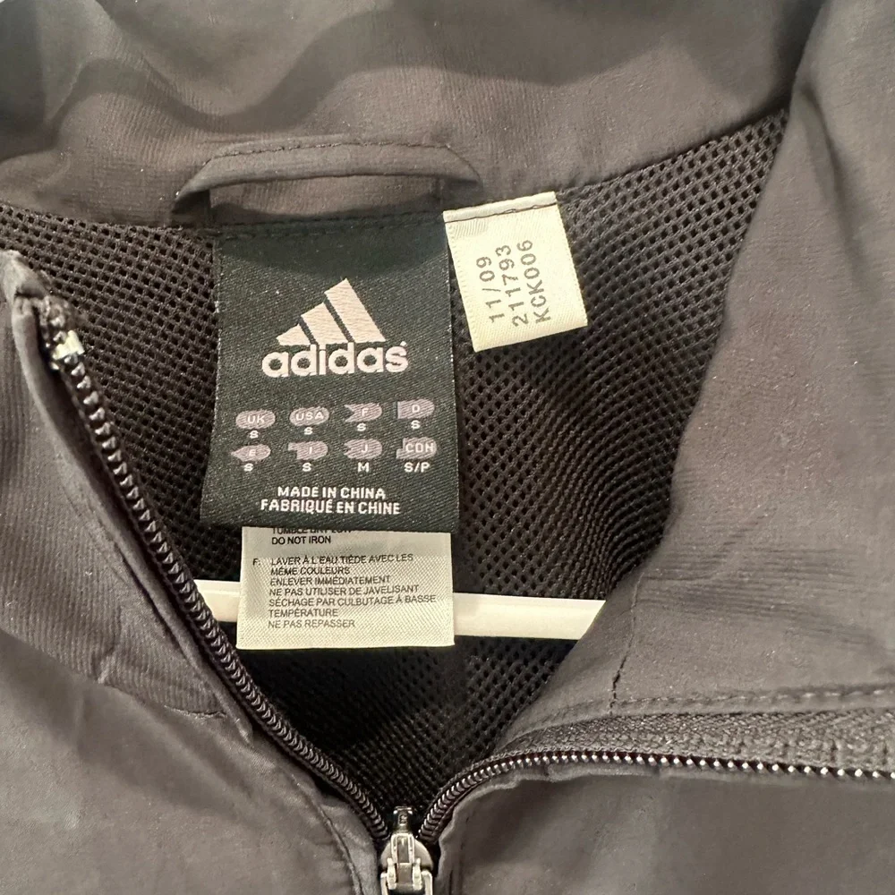 ⚽️ ADIDAS Mens Black 3-Stripe Windbreaker Size‎ Small